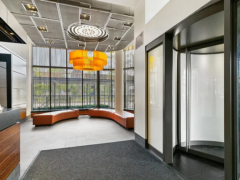 1 Morton Sq #10AW — Photo 16