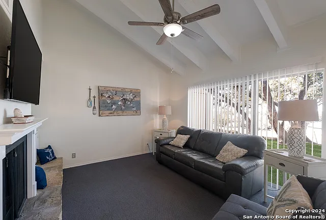 1135 Parkview Dr #C16 — Photo 5