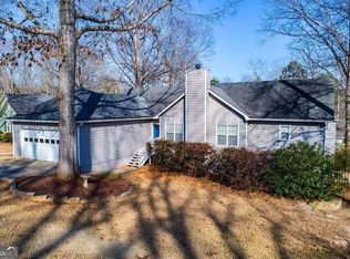 5622 Stewart Woods Dr, Douglasville, GA 30135