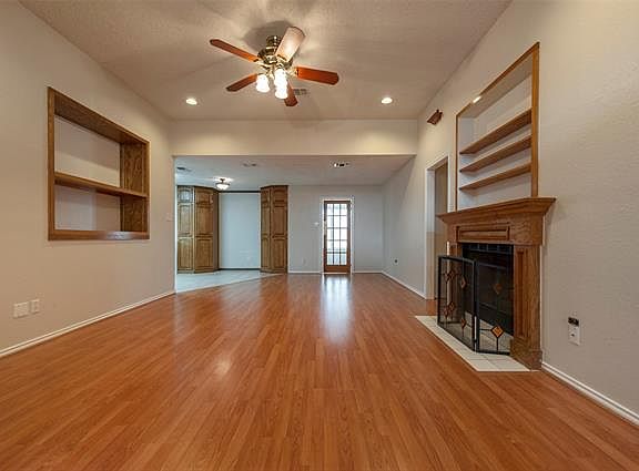 3rd image of 1309 Pamela Dr