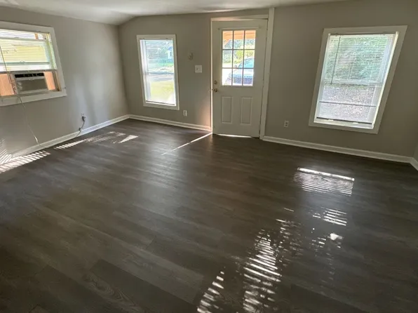 1808 W Davidson Ave, Gastonia, NC 28052