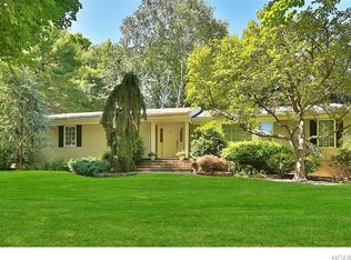 3 Kendall Dr, New City, NY