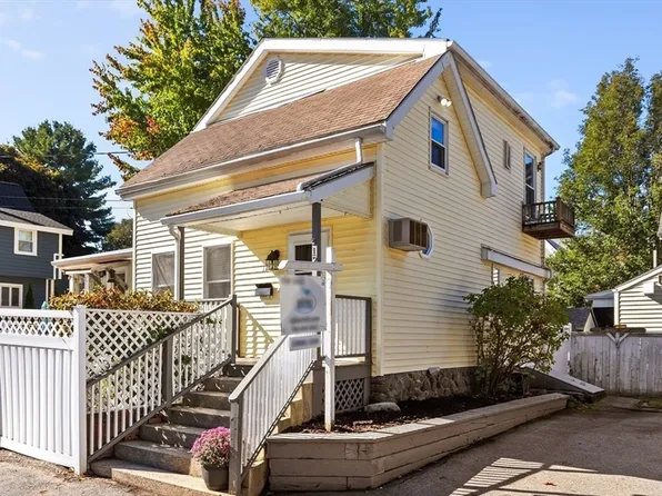 12 Avon Ct, Wakefield, MA 01880