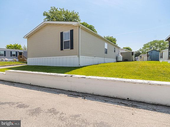 4th image of 120 Bratton Dr