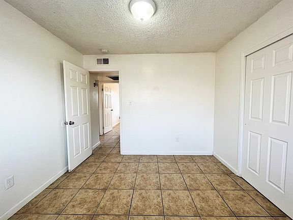 4th image of 309 Monterey St #D
