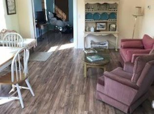 210 W 2nd St, Pass Christian, MS 39571