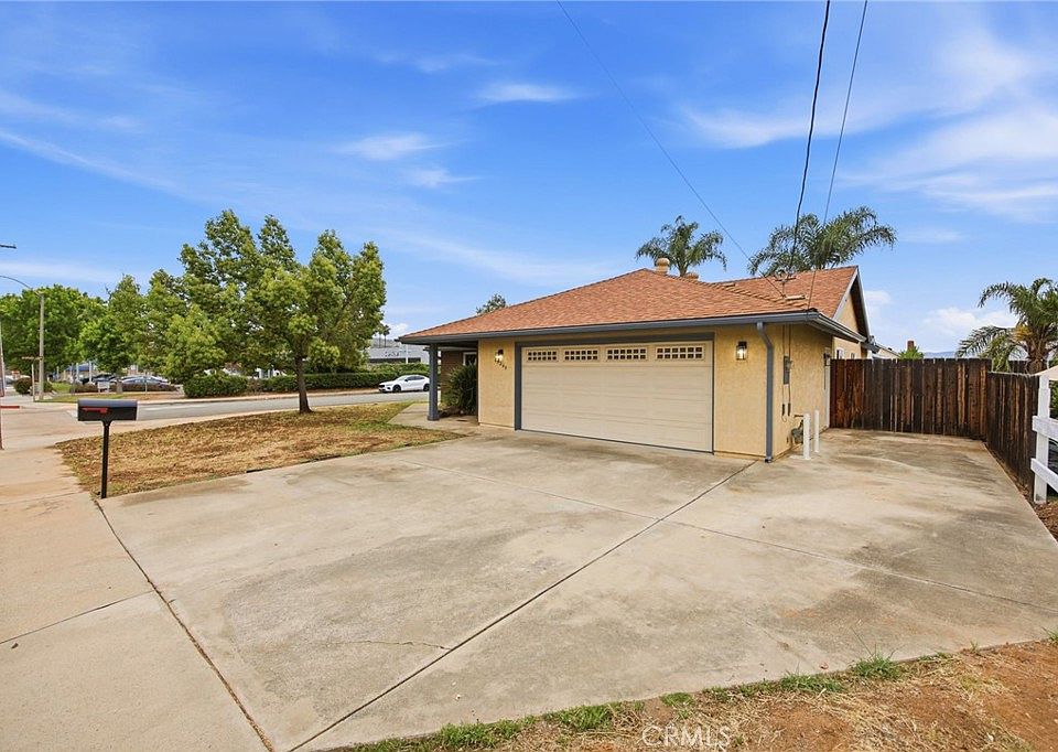 1st image of 13240 Olive Tree Ln