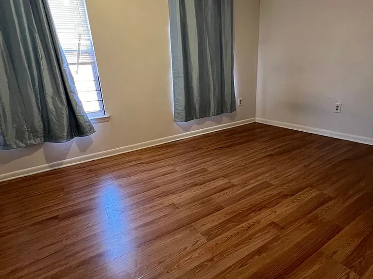 1610 W Diamond St — Photo 10