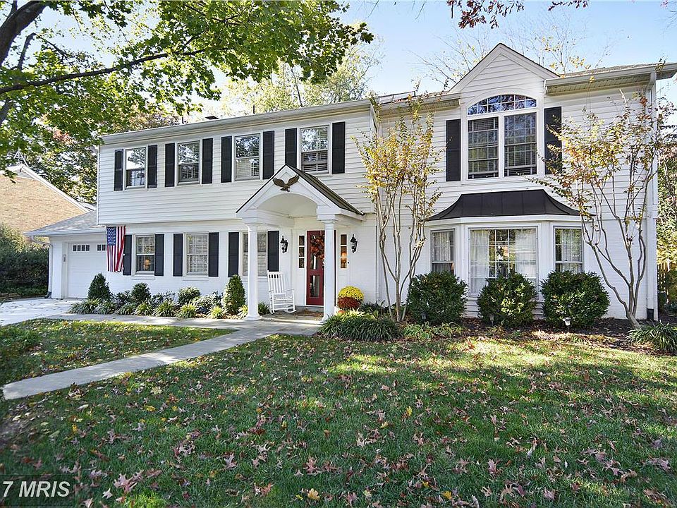 1st image of 1318 Titania Ln