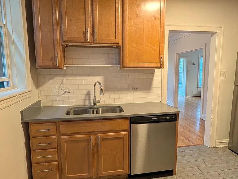 920 Judson Ave #2 — Photo 9