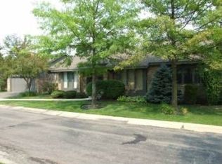 5545 Woodland Ct #1, West Bloomfield, MI