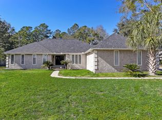 440 Sadler Cove Dr, Woodbine, GA 31569
