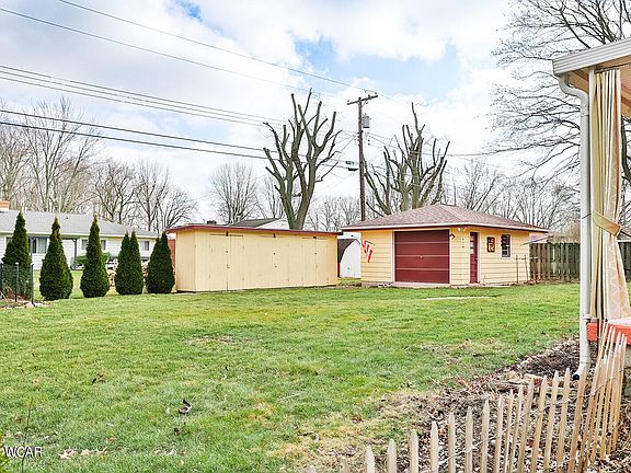 5th image of 1901 Westview Dr
