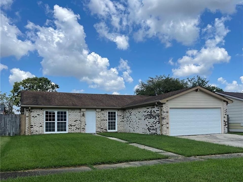 1st image of 3844 Greenbriar Ln