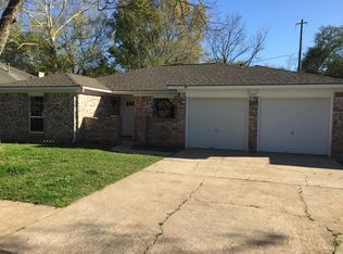 10655 Hazelhurst Dr, Houston, TX 77043