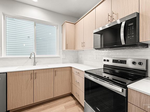 5th image of 6780 W Redwood Creek Dr