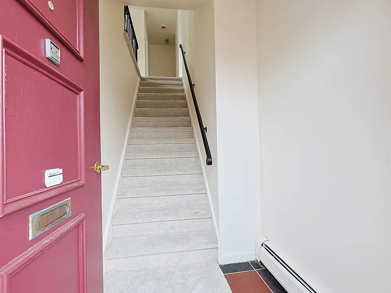 2740 South Rd #G14 — Photo 9