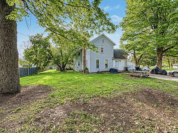 2nd image of 213 Reading Ave