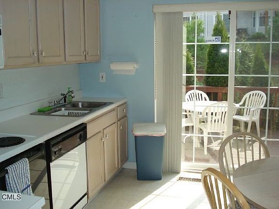 3rd image of 14 South St Unit 26
