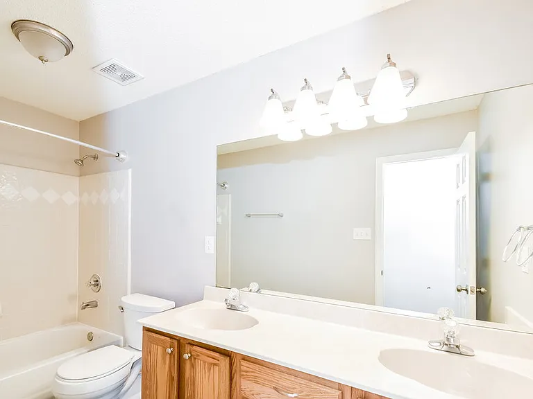 4480 Glenchase Dr — Photo 14