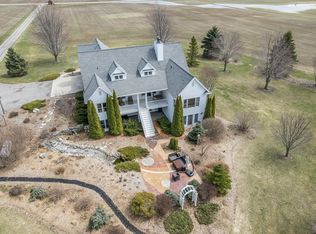 4951 N Country View Rd, Sturgeon Bay, WI 54235