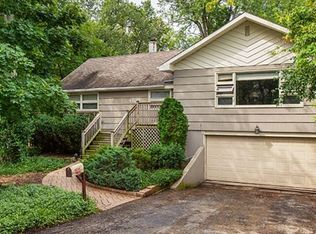 4624 Lee Ave, Downers Grove, IL 60515