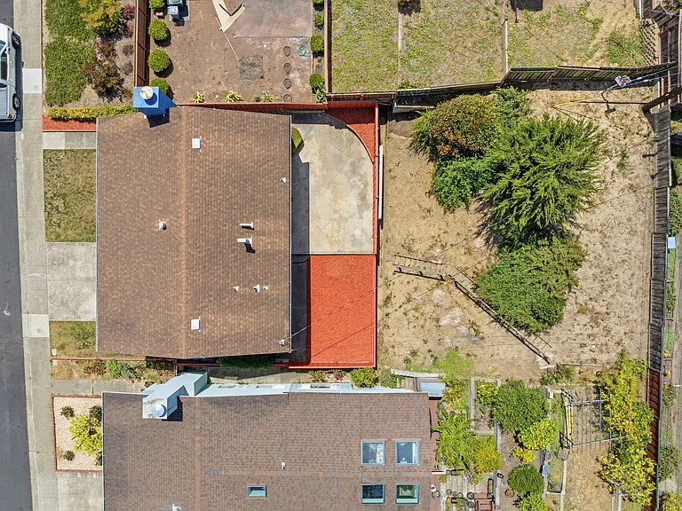 435 Alhambra Rd — Photo 30