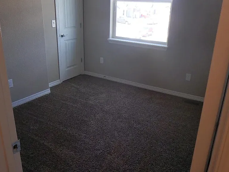 10813 Rowley Dr — Photo 15