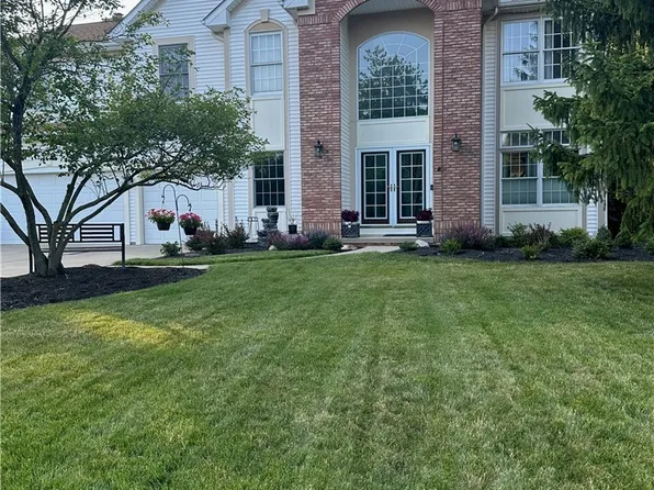21766 Woodfield Trl, Strongsville, OH 44149