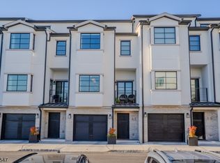 5 Harbor Front Plz, Elizabeth, NJ 07206