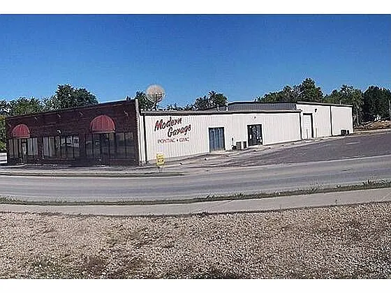 28 N Church St photo 1