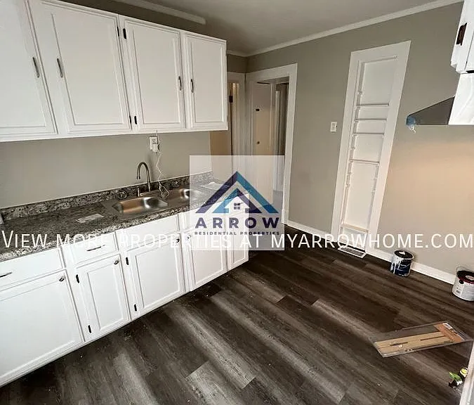 10160 Green Valley Dr — Photo 2