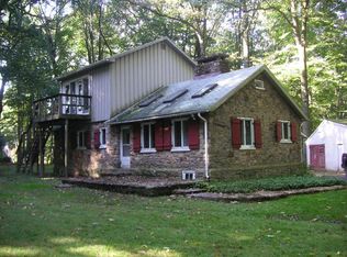 6723 Paxson Hill Rd, New Hope, PA 18938