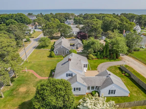 32 Grey Neck Road, West Harwich, MA 02671