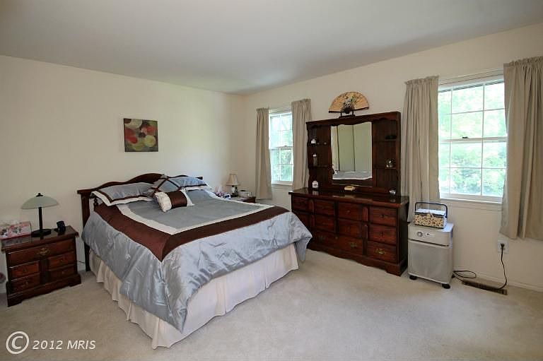 1st image of 4377 Farm House Ln