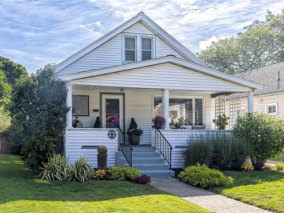 317 Lake Ave, Erie, PA 16511 Zillow