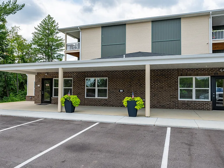 The Commons & Commons Hill Apartments — Photo 49