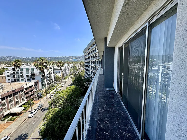 100 S Doheny Dr #803 — Photo 11