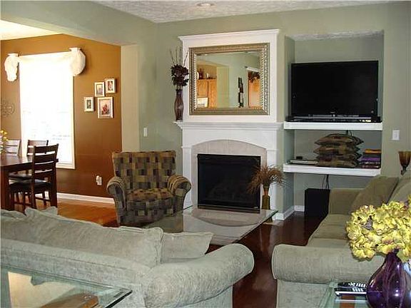 2nd image of 533 E Avocet Dr