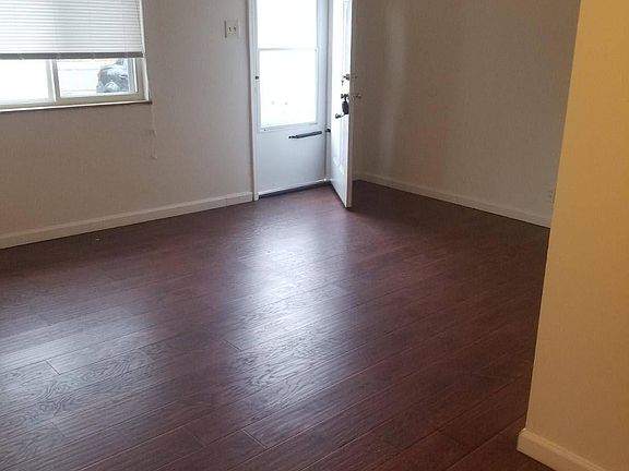 2nd image of 10768 Tropic Dr