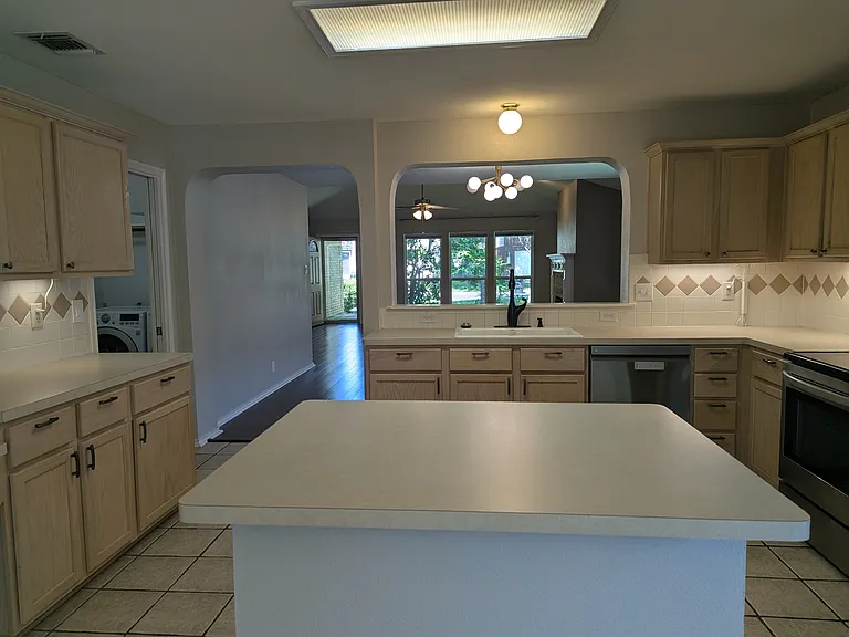 15330 Preston Pass Dr — Photo 5