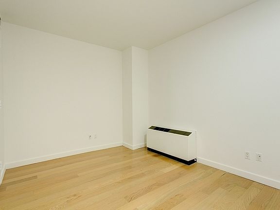 4th image of 37 Wall St APT 2D