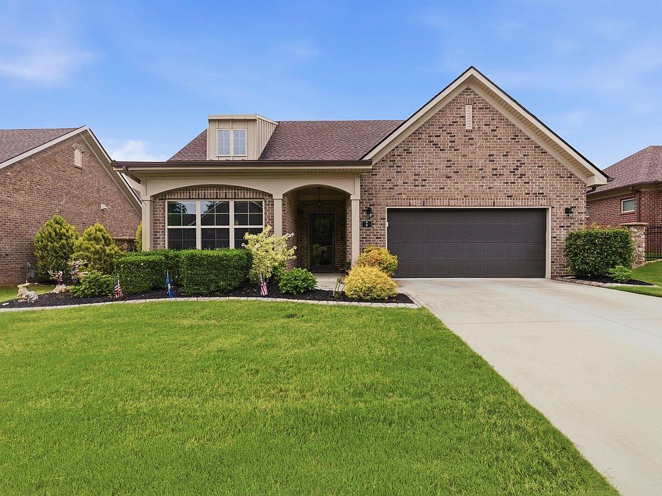 1st image of 8 Heron Glen Way