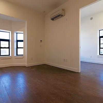 Rented by Nooklyn NYC LLC | media 79