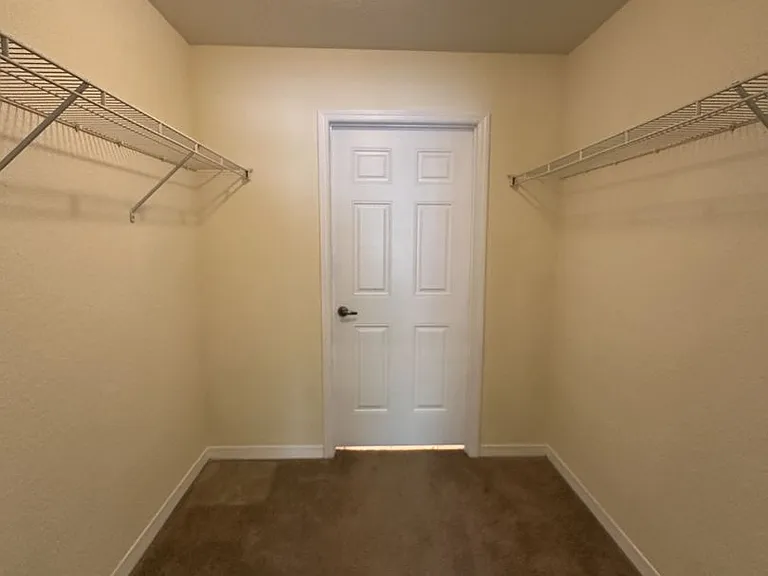 4600 E Moody Blvd #12B — Photo 11