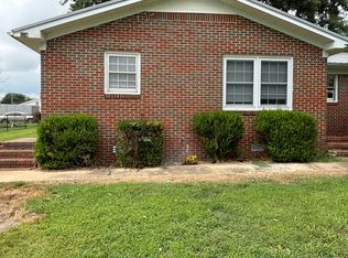 400 W Market St, Decherd, TN 37324