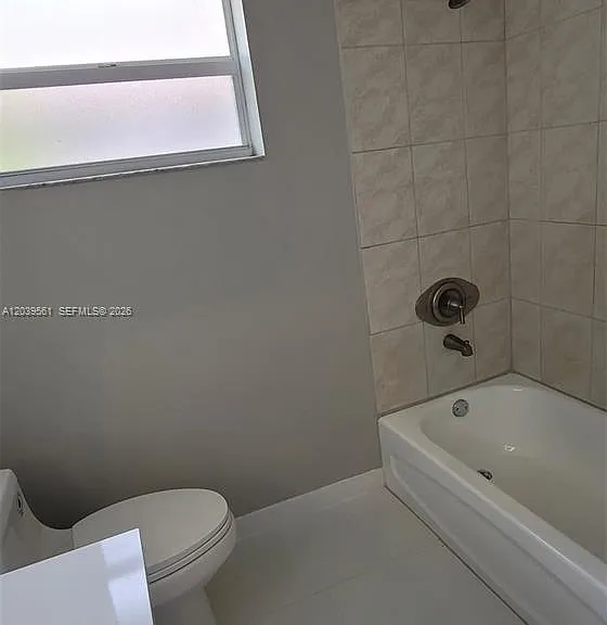 10270 SW 173rd Ter — Photo 9