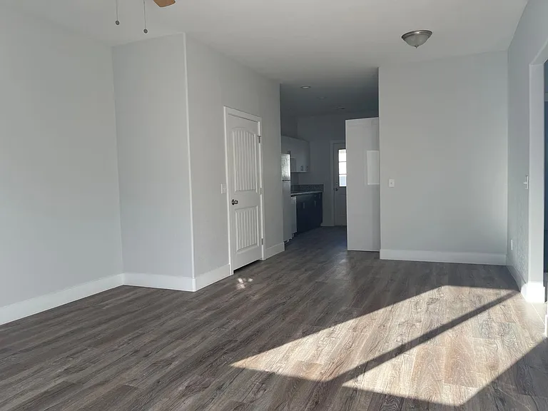 1420 S Ogallala St #3 — Photo 2