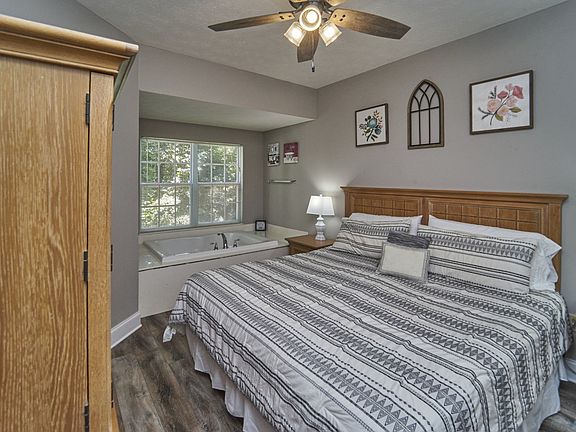 4th image of 818 Golf View Blvd #1303