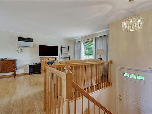 3rd image of 68 E Crossman Ave